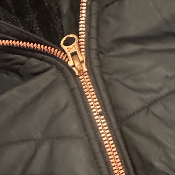 Under Armour Kids Black Quilted Puffer Jacket - Picture 4 of 4